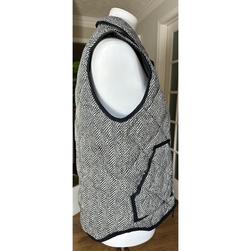 Women's J. Crew Quilted Down Herringbone Puffer Vest, Black & White, Small - Picture 8 of 11